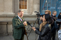 P105-Alan Titchmarsh-003