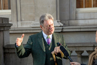 P105-Alan Titchmarsh-002
