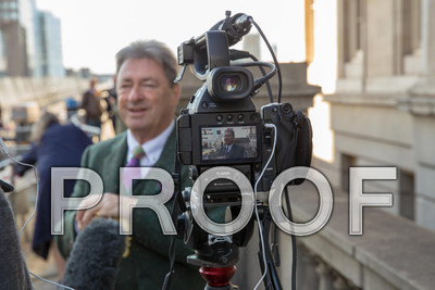 P105-Alan Titchmarsh-004