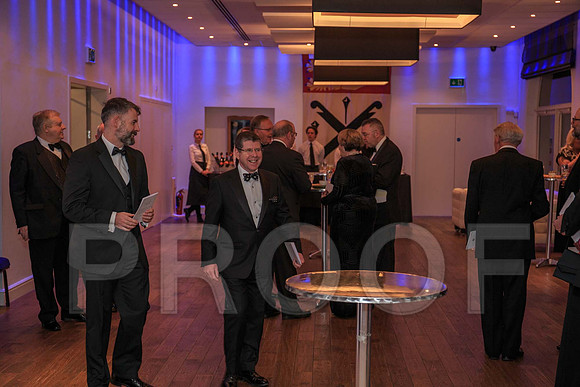 15_Glaziers Installation 068