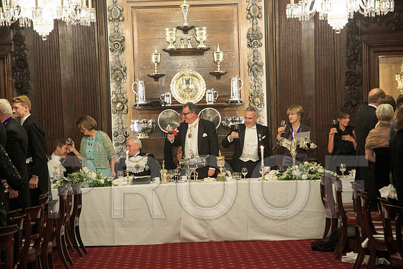 14_Swan Feast_804